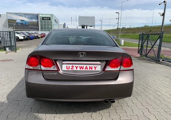 Honda Civic cena 34700 przebieg: 152000, rok produkcji 2010 z Bychawa małe 596